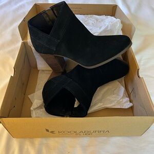 Koolaburra by UGG Black Ankle Boots NWT